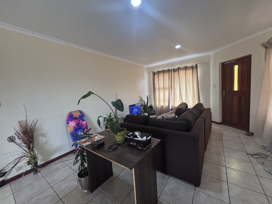2 Bedroom Property for Sale in Summerstrand Eastern Cape